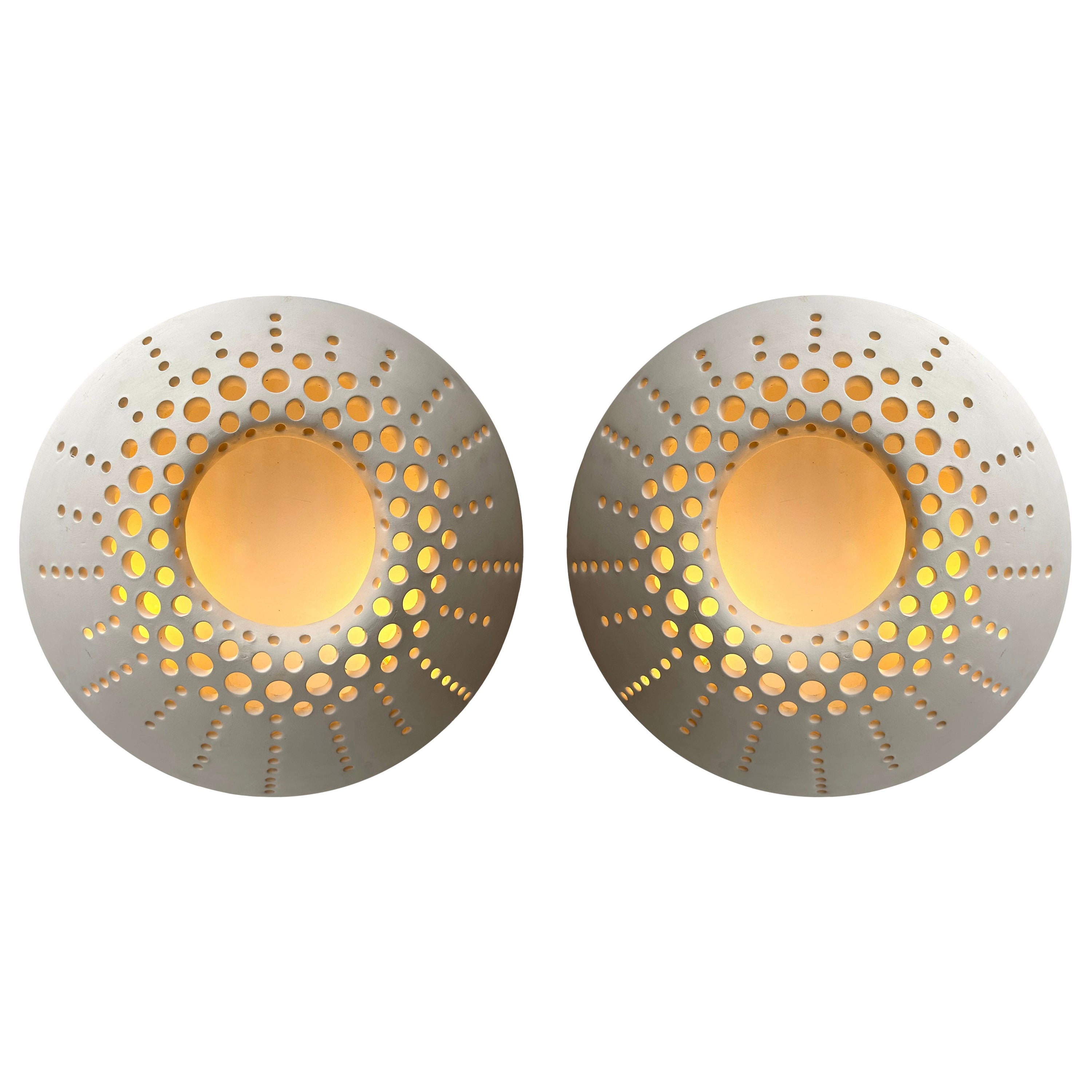 Coppia di lampade contemporanee in ceramica. Italia