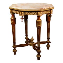 Table auxiliaire ou "guéridon". Acajou, bronze doré, onyx. 19e siècle.