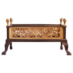 Feine französische Louis-XVI-Kaminschachtel aus vergoldeter Bronze und patinierter Bronze aus dem 19. Jahrhundert