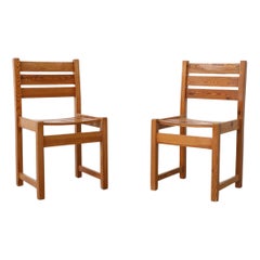 Paire de chaises en pin à dossier en échelle de style Ate van Apeldoorn du milieu du siècle dernier