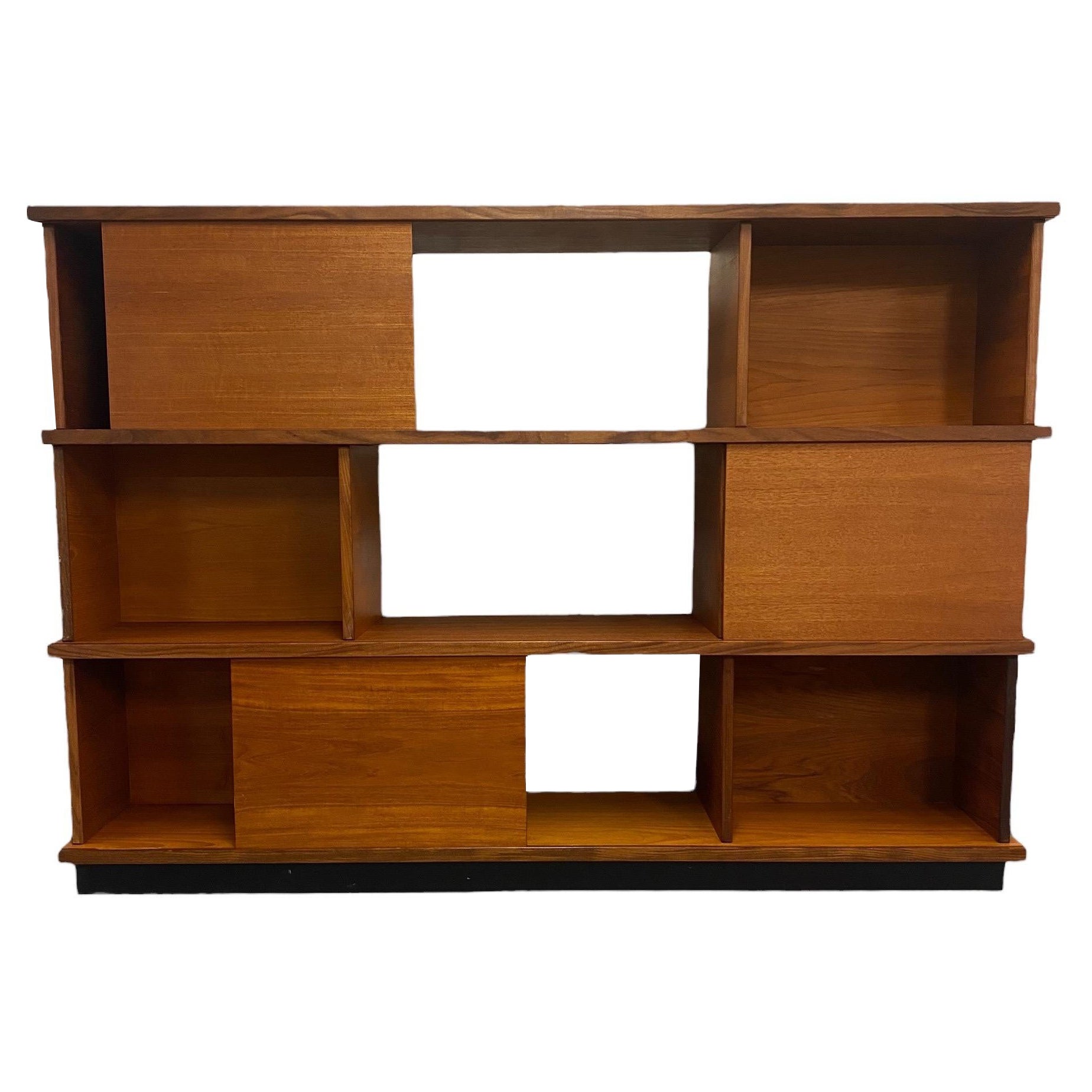 This minimalistic bookshelf 