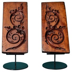 Pareja de moldes antiguos de madera tallada Ex. Colección Tucker