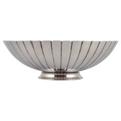 Sigvard Bernadotte for Georg Jensen. Large bowl in sterling silver.