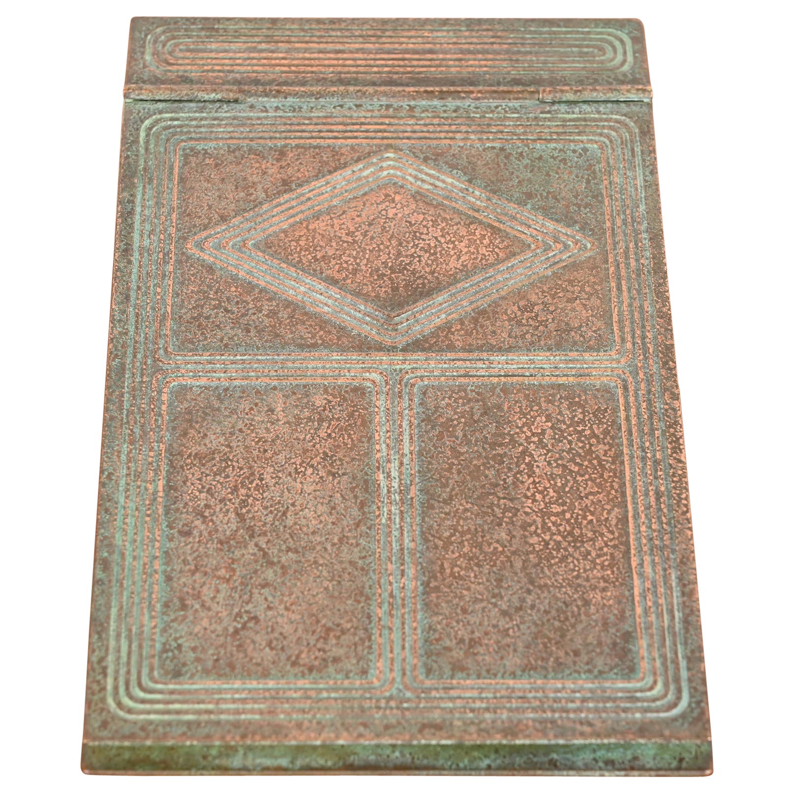 Tiffany Studios New York Notepad-halter aus Bronze mit Graduate-Muster