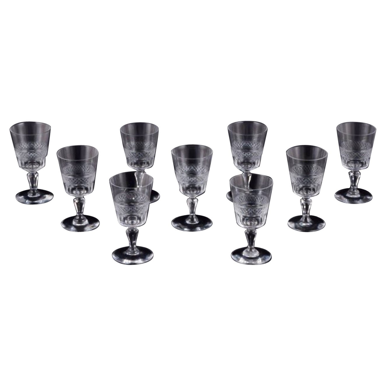 Set di nove bicchieri da sherry francesi in vetro cristallo. Ca 1900