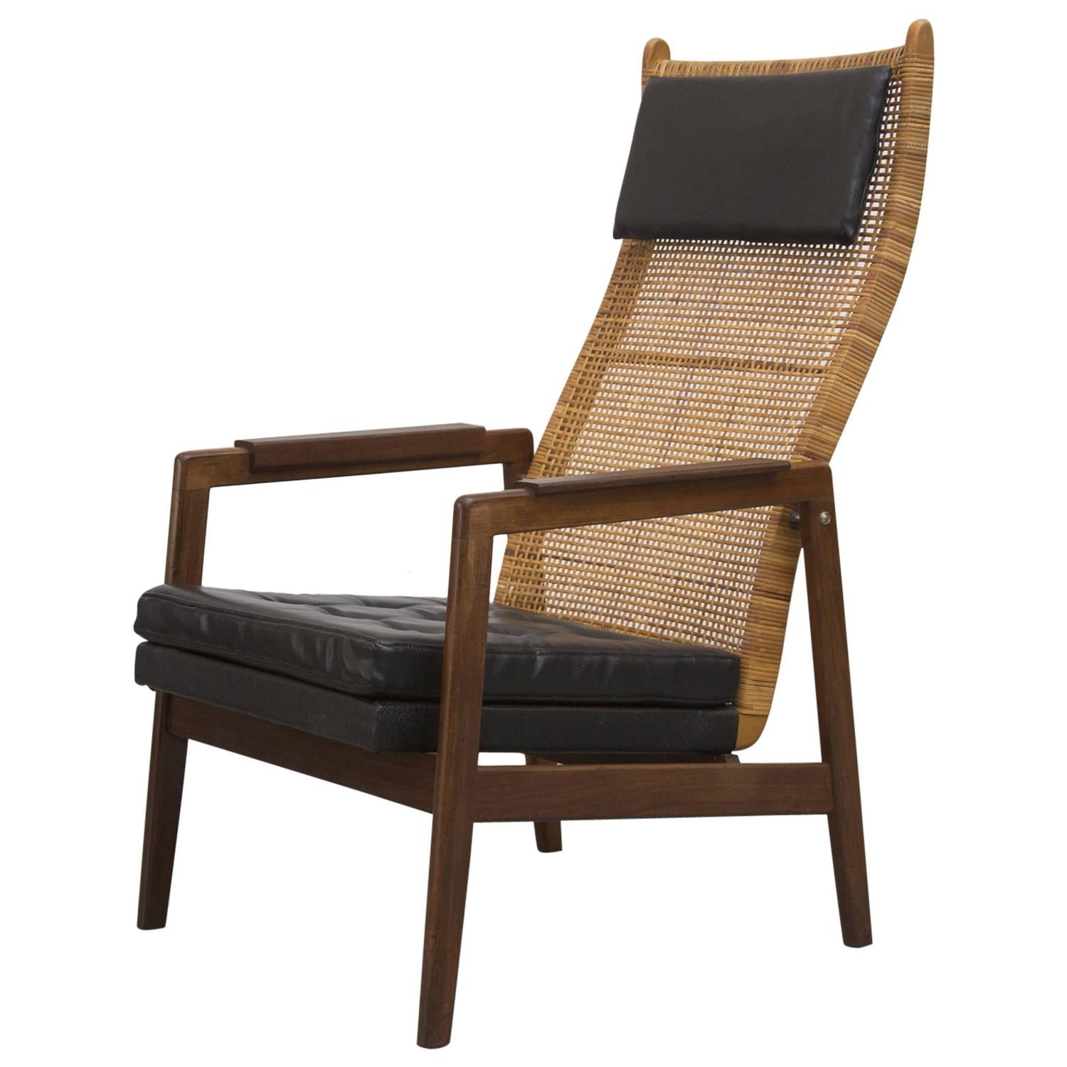P J Muntendam Mid Century Rattan Lounge Chair at 1stdibs
