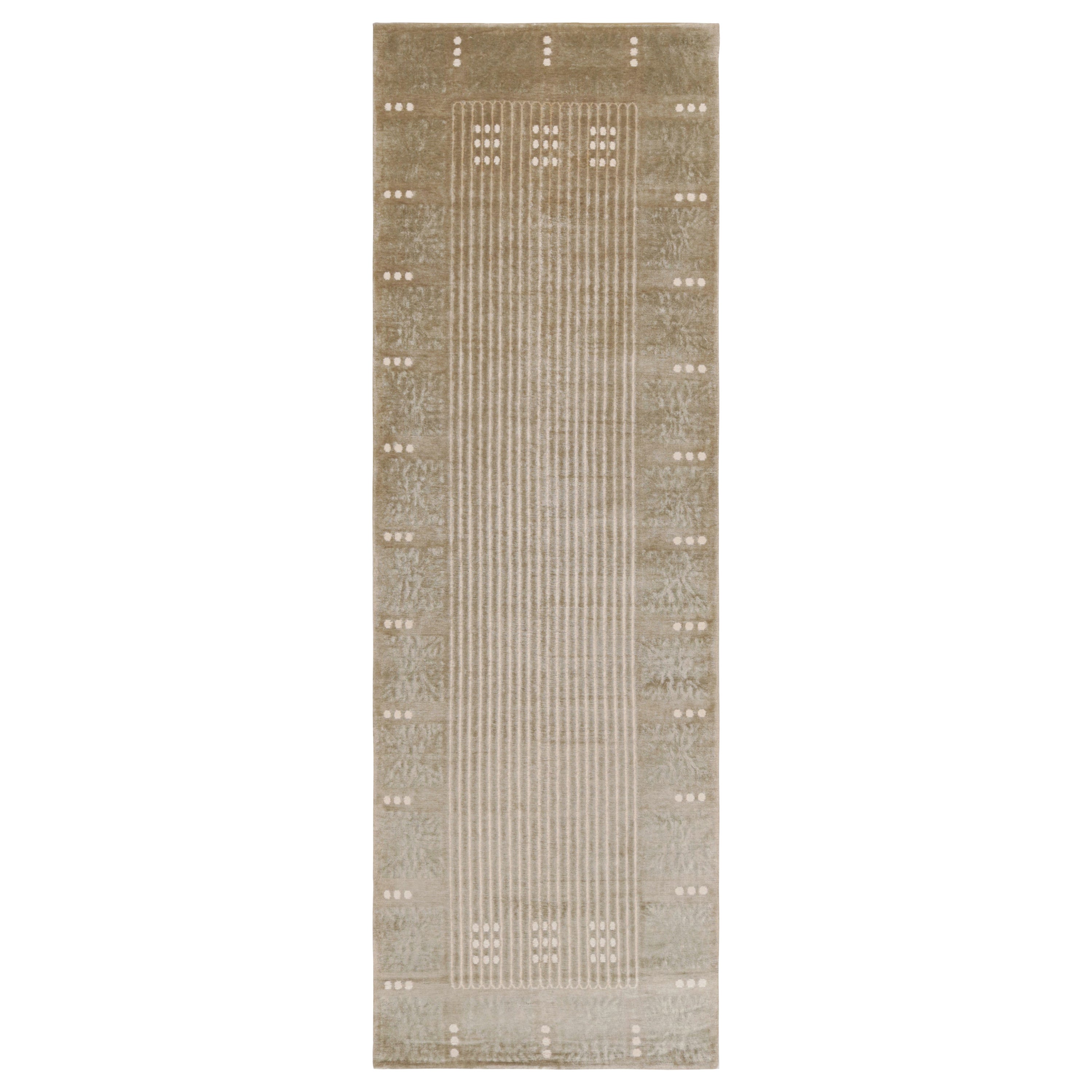 Alfombra Rug & Kilim de diseño laberíntico geométrico de lana y seda beige