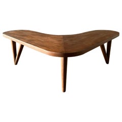 Vintage Mid century modern boomerang or kidney shaped sculptural wood coffee table