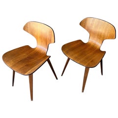 Coppia di non comuni sedie in legno curvato di Woodcraft del 1965 in noce