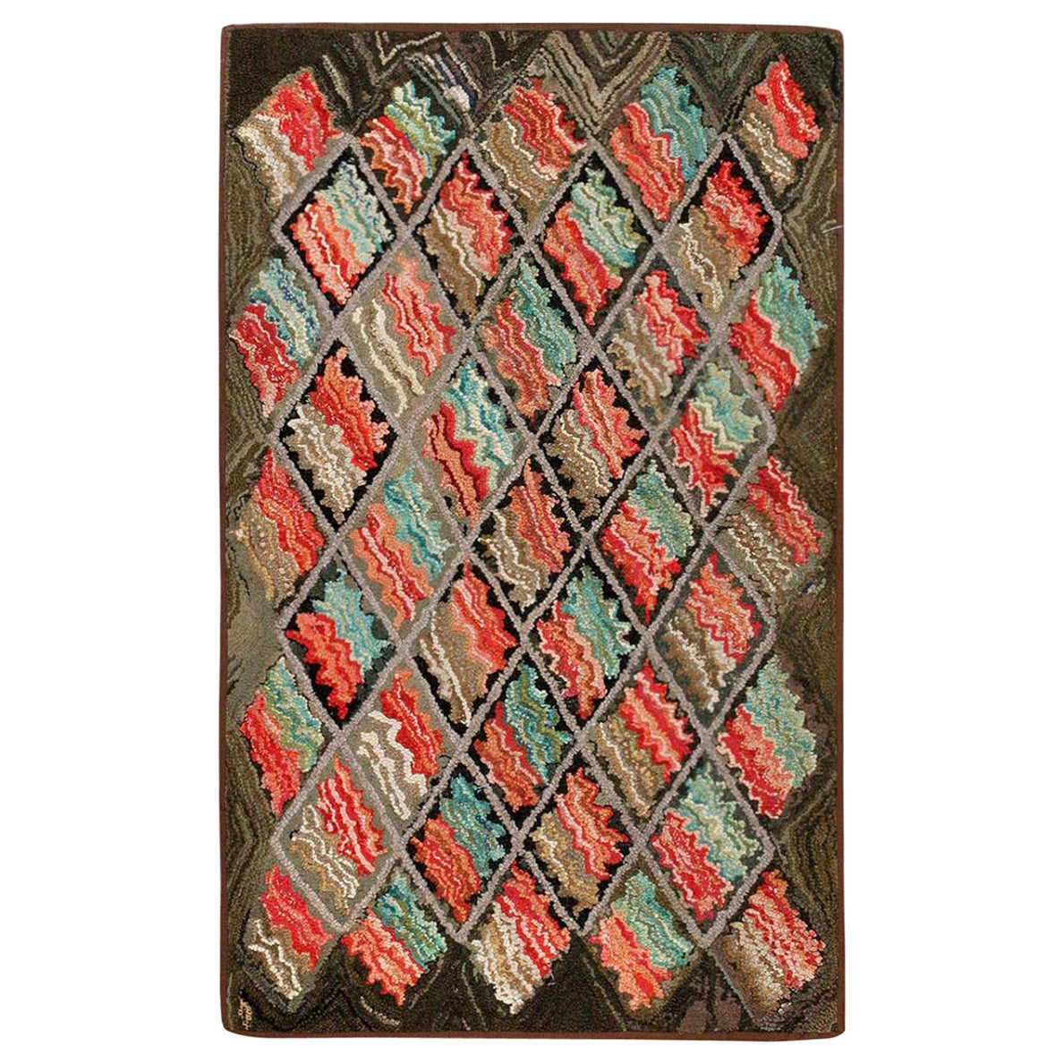Small Size Antique Artistic American Hooked Area Rug 2'10" x 4'10"