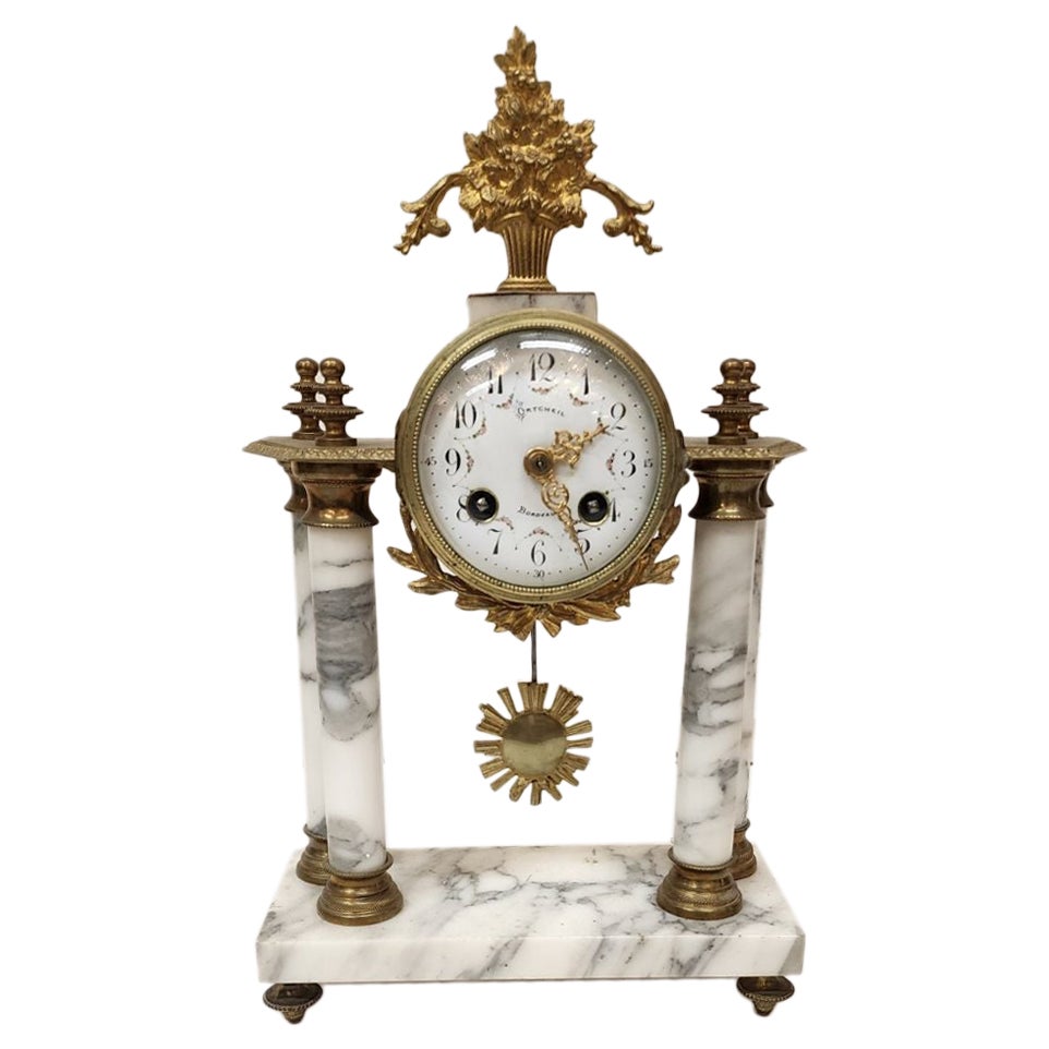 Französische Louis XVI Stil Manteluhr 