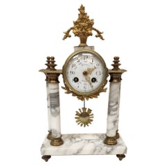 Französische Louis XVI Stil Manteluhr
