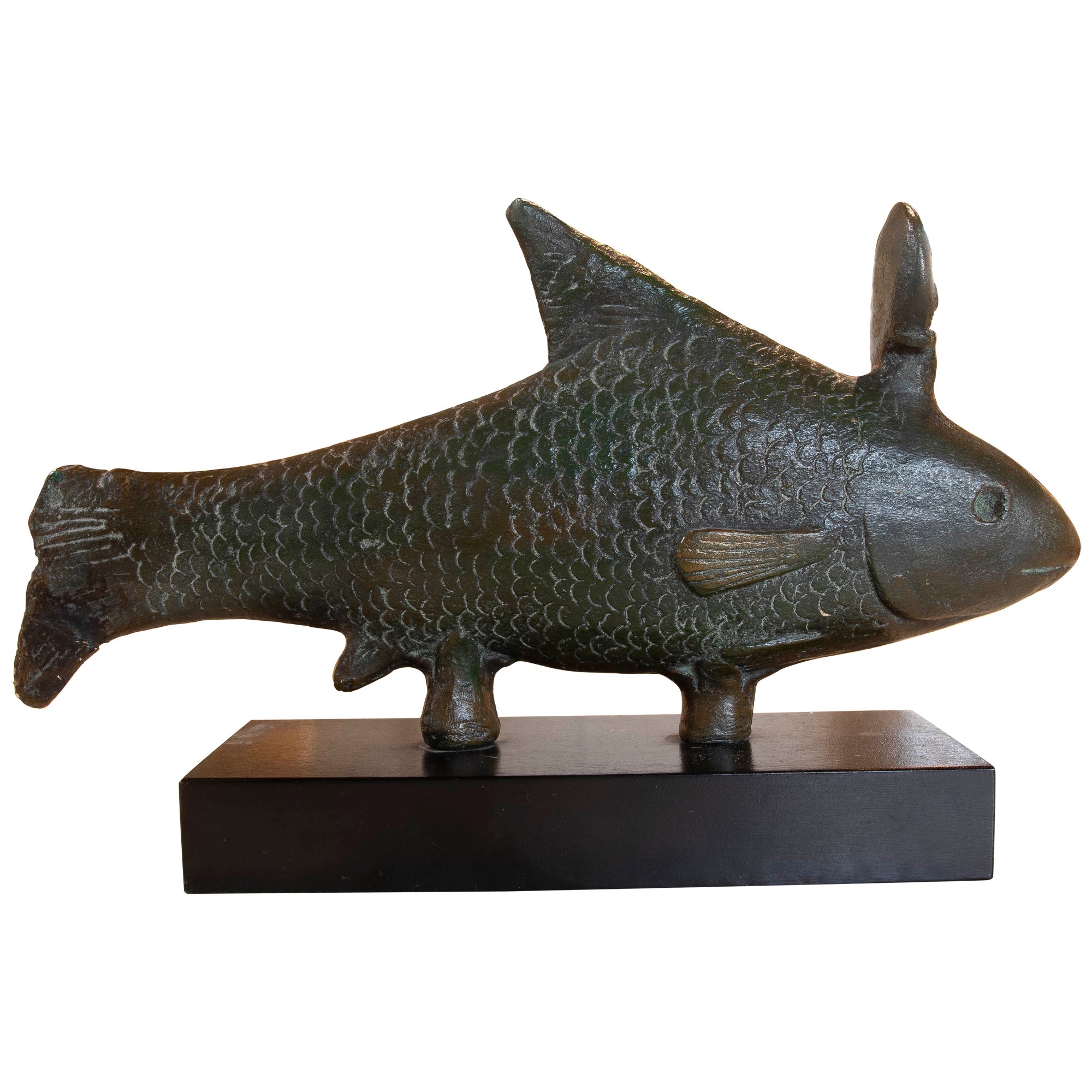 Escultura de pez de terracota de los años 80 pintada con bronce y base