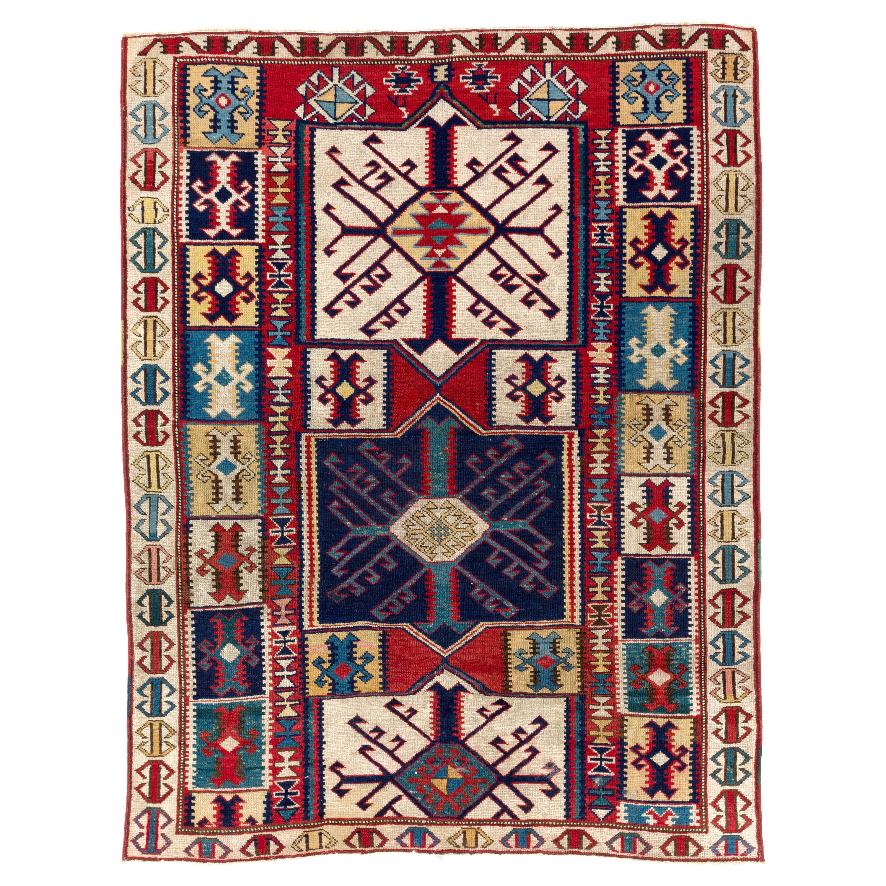 Tapis caucasien Shirvan Kuba ancien de 3,7x4,8 pieds avec motif Kilim inhabituel