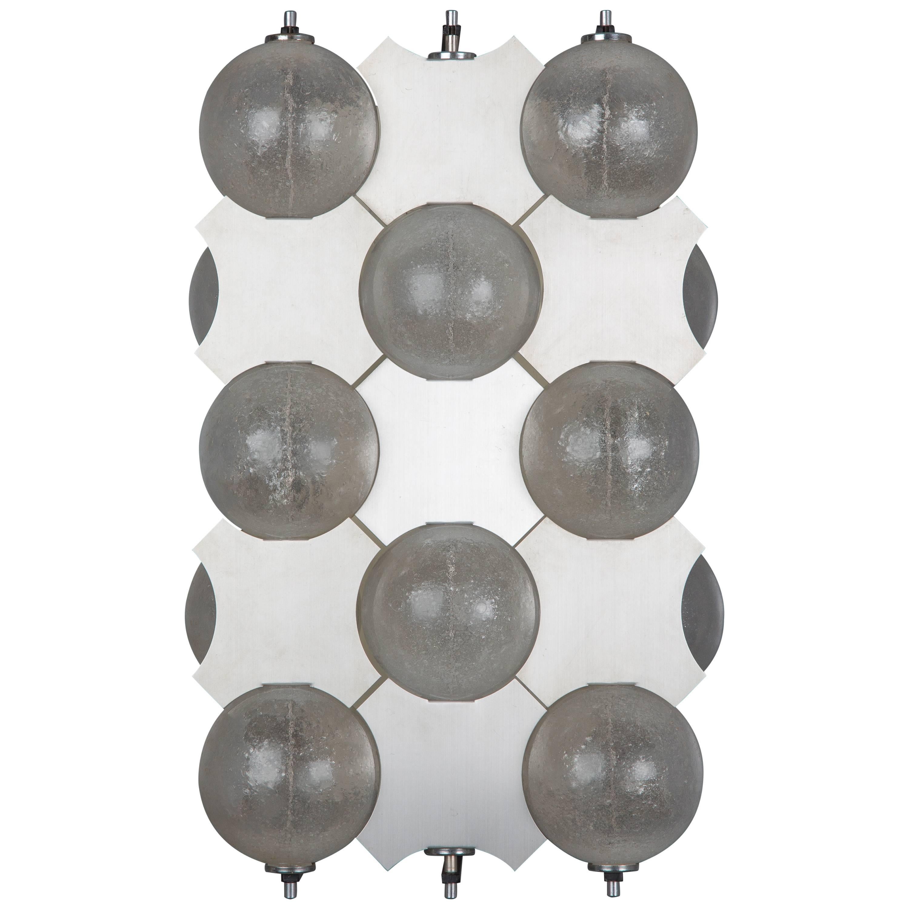 Wall lamp of Dutch RAAK AMSTERDAM with glass balls. Fiësta model C1645. For Sale