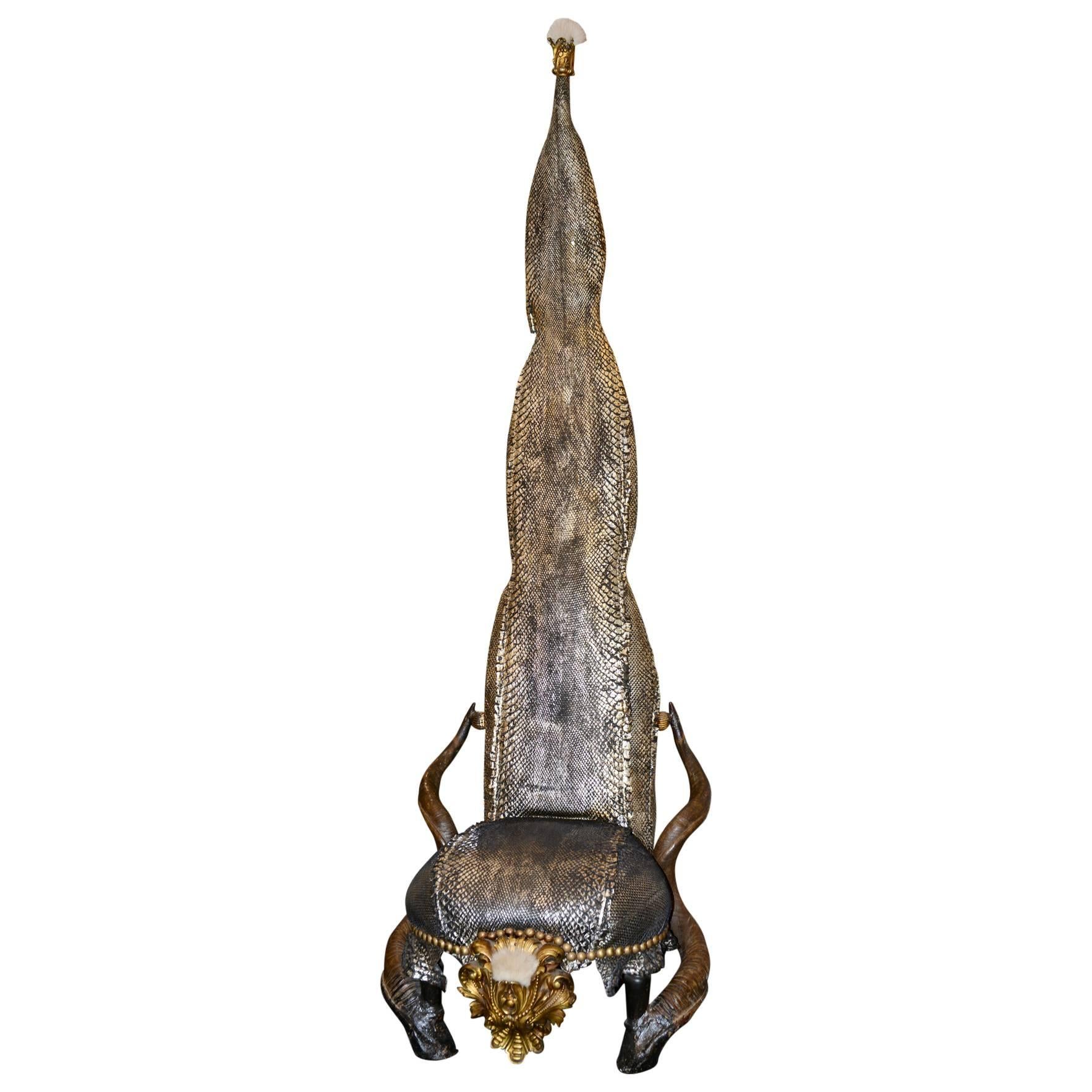 Chaise Raptor avec peau de python véritable, cornes de vrai Kudu et finitions en bronze