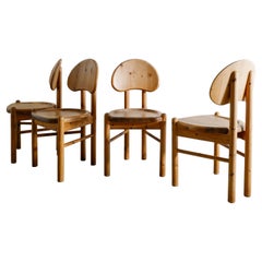 Sillas de comedor danesas de madera de pino de mediados de siglo, atribuidas a Rainer Daumiller, años 70