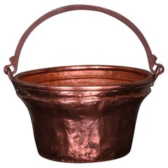 Corbeille à bûches en cuivre et en fer forgé à grande échelle