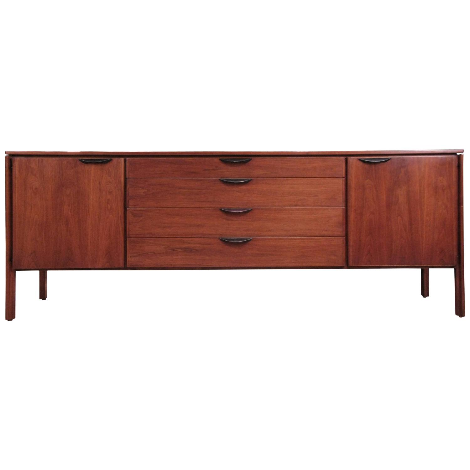 Impressive Large 1950s Walnut Credenza by Jens Risom at 1stdibs