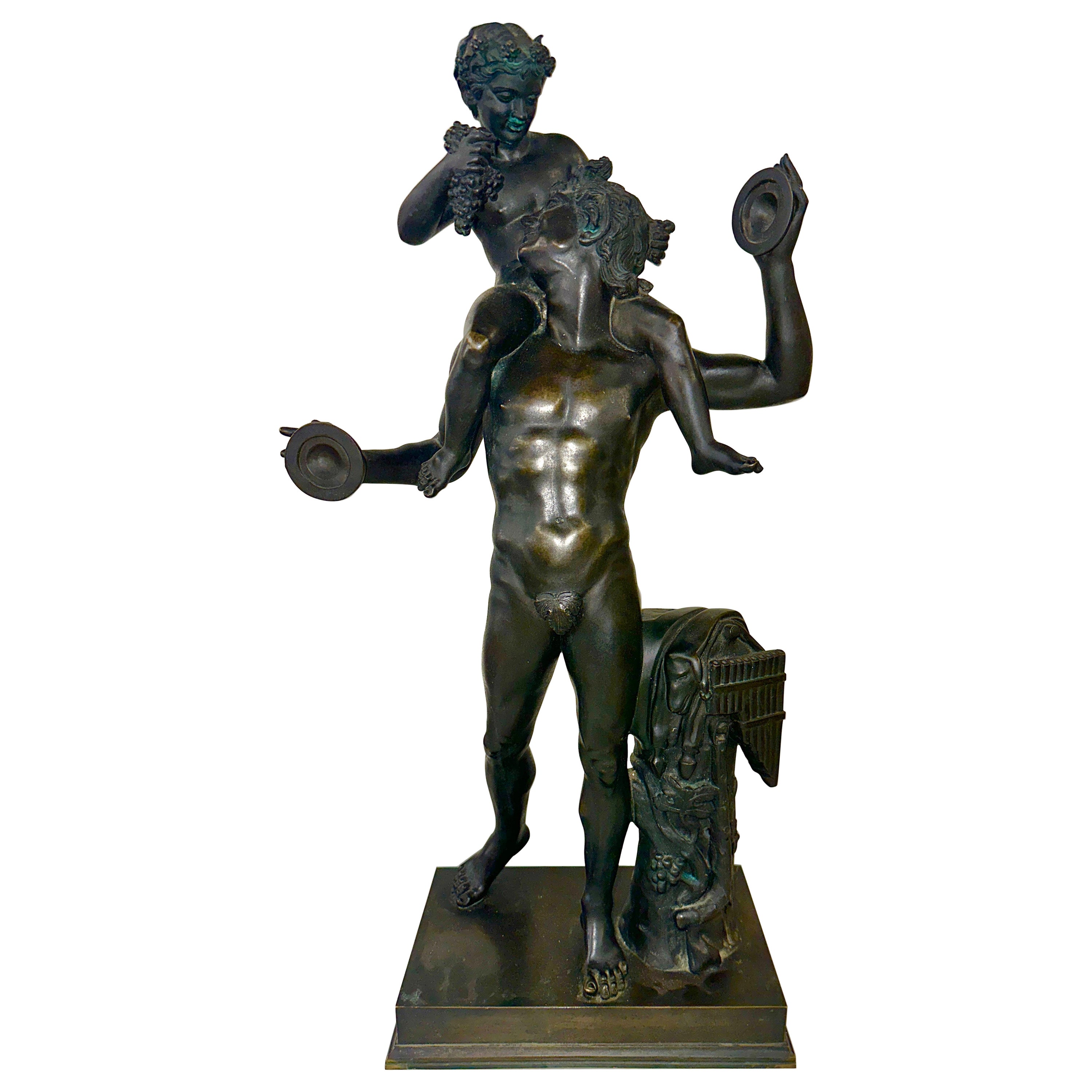 Grande bronzo neoclassico Grand Tour con satiro e bambino Dioniso Bacco
