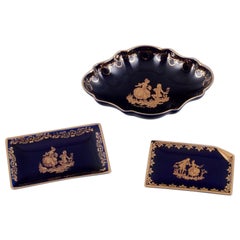 Limoges, France. Bol et deux petits plateaux en porcelaine