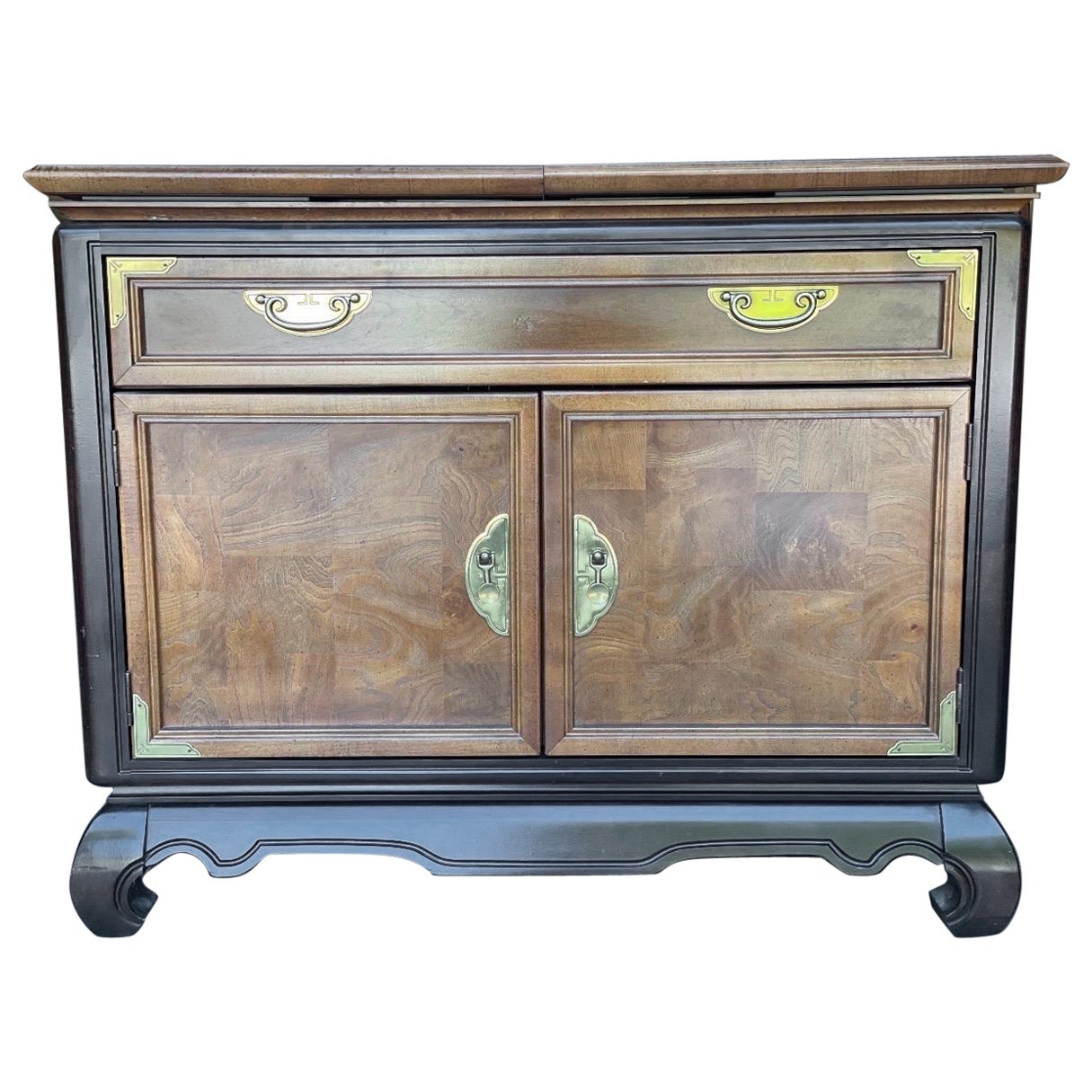 1970 Vintage Broyhill Ming Dynasty Collection Chinoiserie Bar