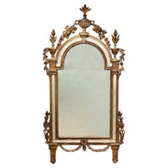 Italian 18th Century Carved Giltwood Mirror