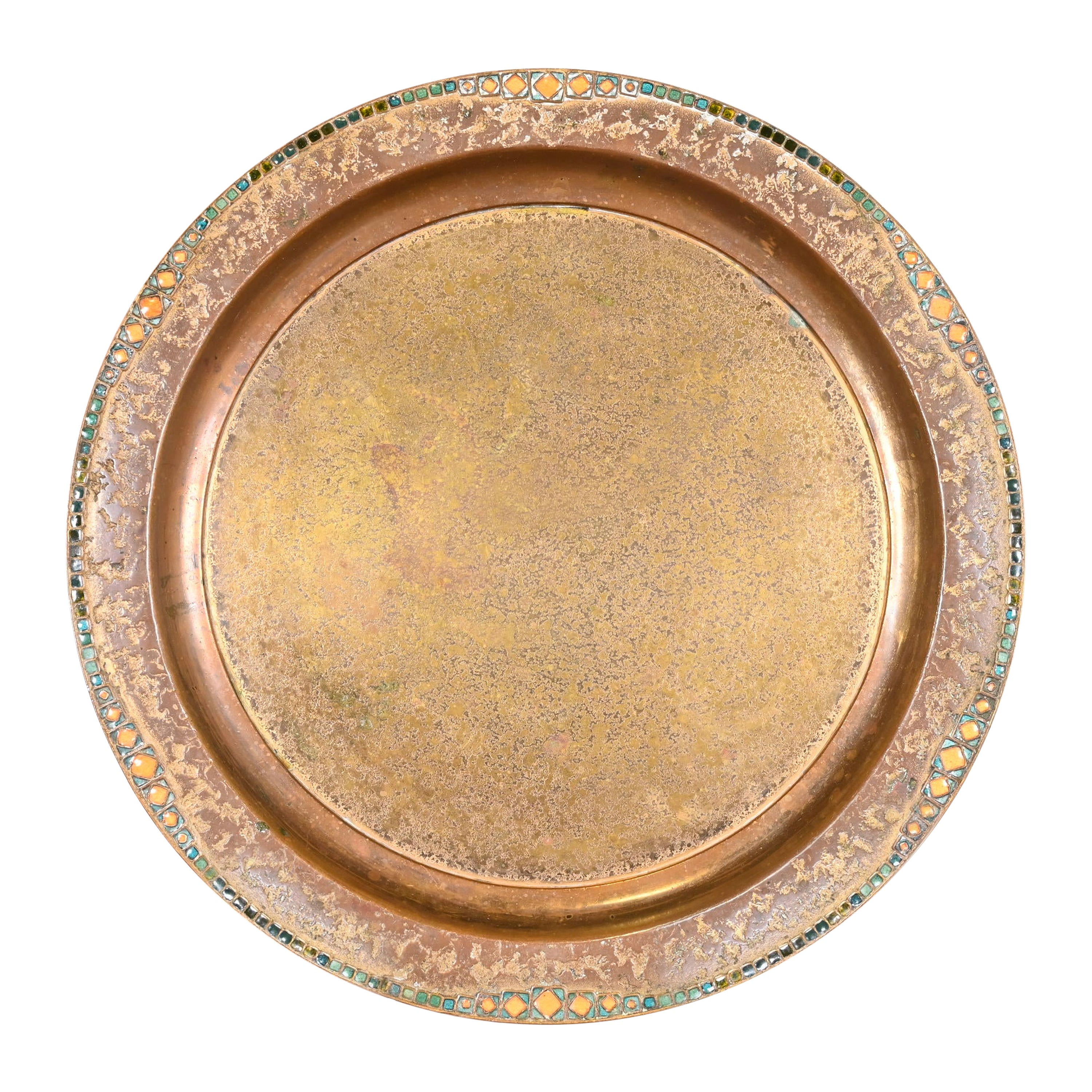 Plato o bandeja de bronce doré y esmalte de Louis Comfort Tiffany Furnaces Nueva York