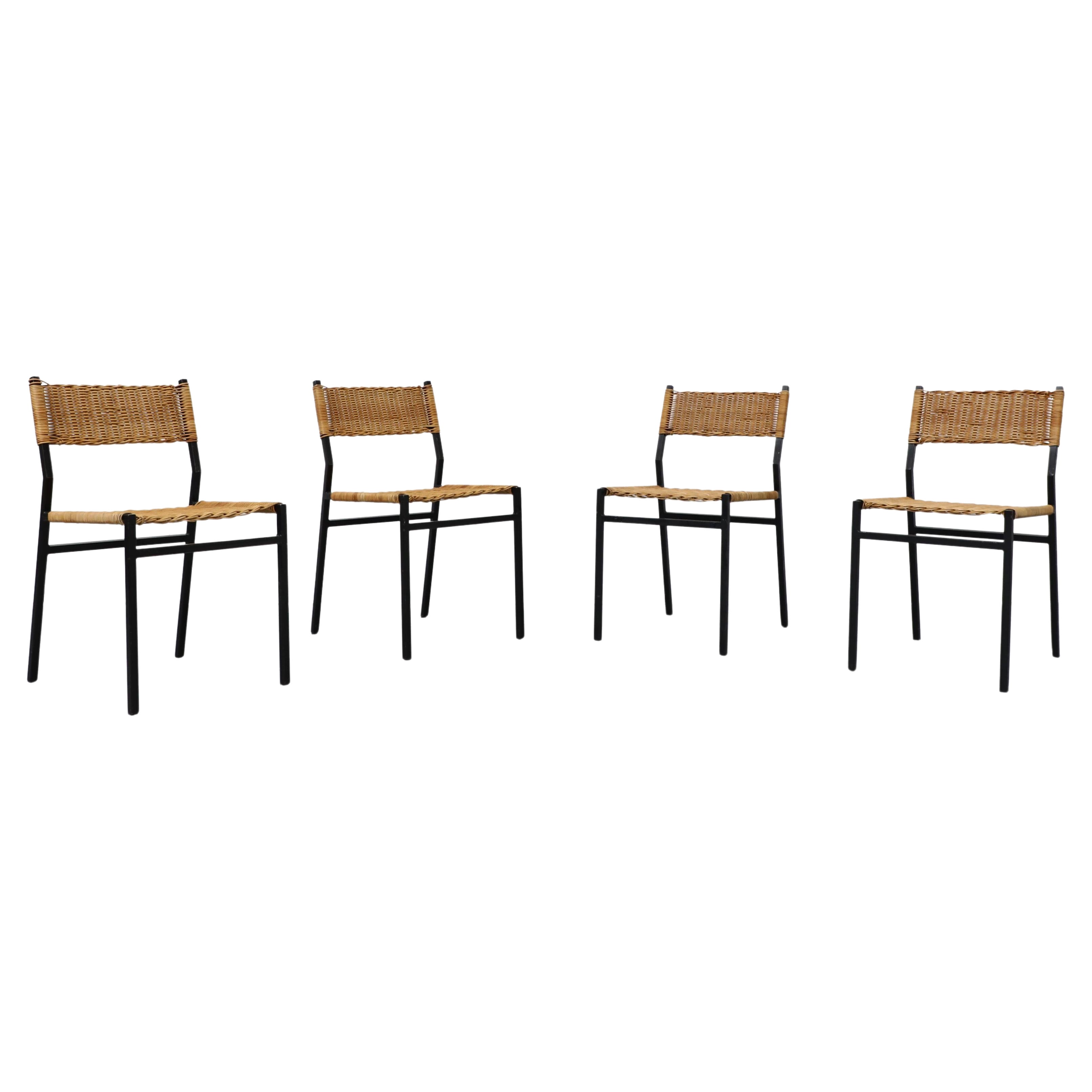 Set of Four "SE 05" Rattan Dining Chairs by Martin Visser For 't Spectrum, 1960