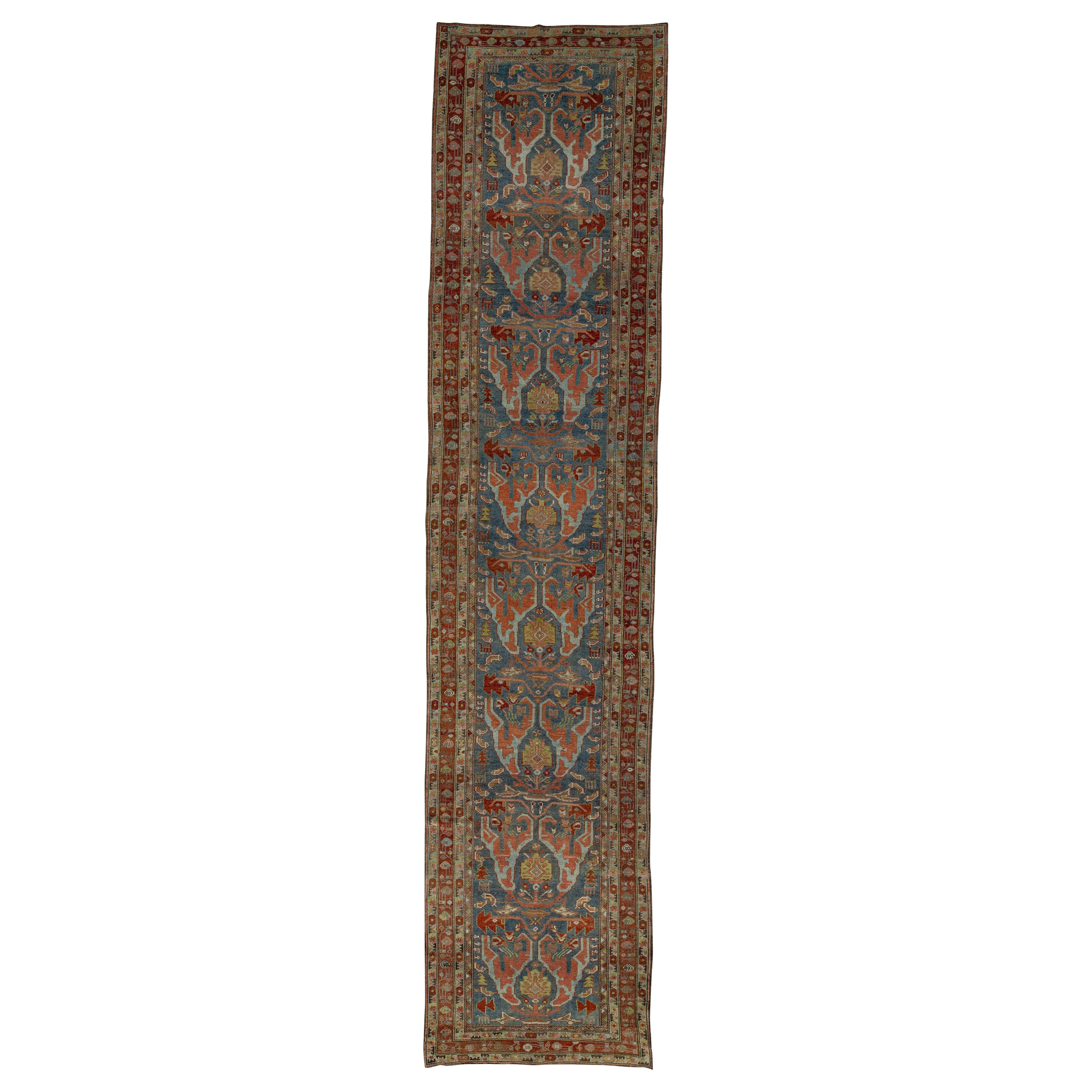 Antiquities Bidjar Handmade Long  Tapis de course en laine bleu avec Design/One