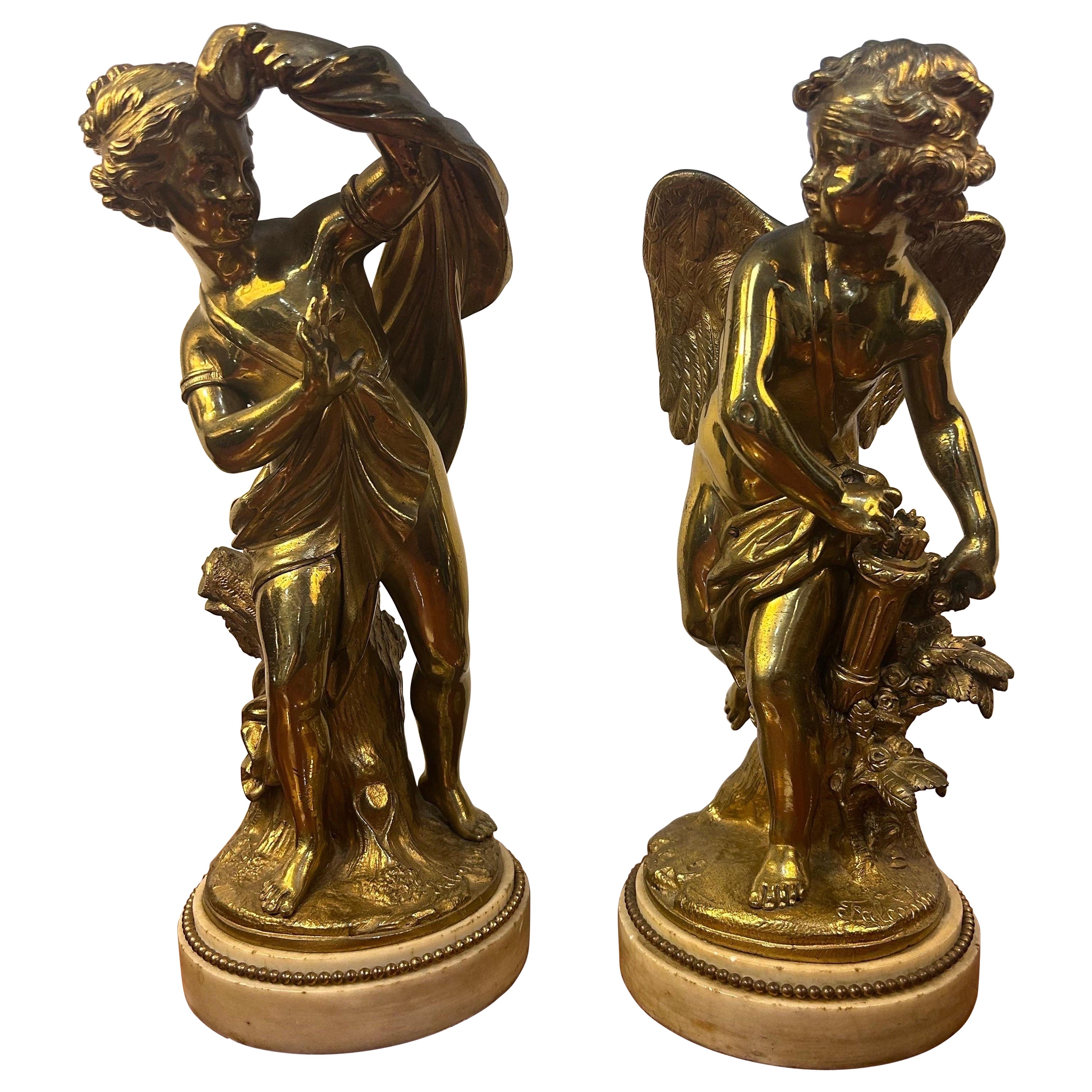 Paar französische vergoldete Bronzefiguren, signiert Etienne Maurice Falconett im Angebot