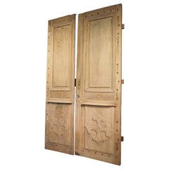 Pair of 111-Inch-Tall 17th Century Walnut Entry Doors from Provence, France