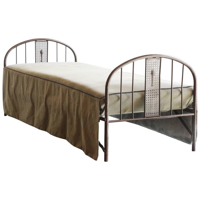 Antique American Metal Cot or Daybed at 1stDibs