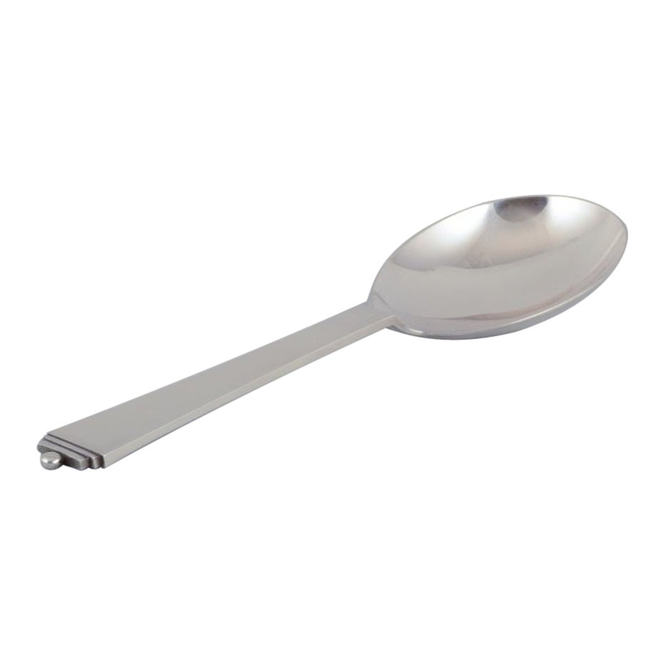 Georg Jensen, Dinamarca. Cuchara piramidal para servir en plata de ley. en venta