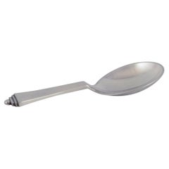 Cuchara compota piramidal Georg Jensen de plata de ley.