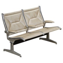 Sistema restaurado de asientos en tándem Charles Eames para Herman Miller con piel Edelman