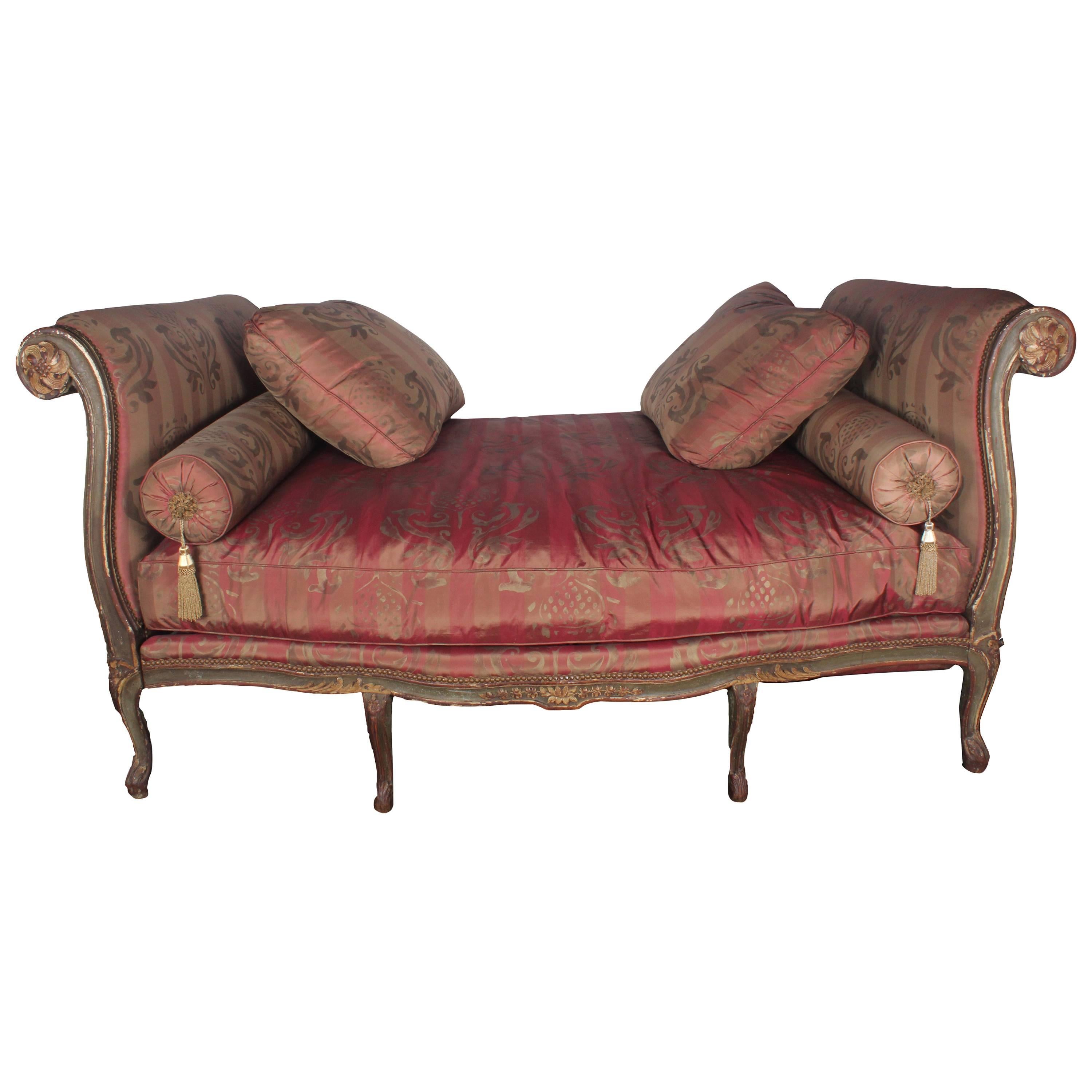 Louis XV Daybed with Gilt Carved Finish