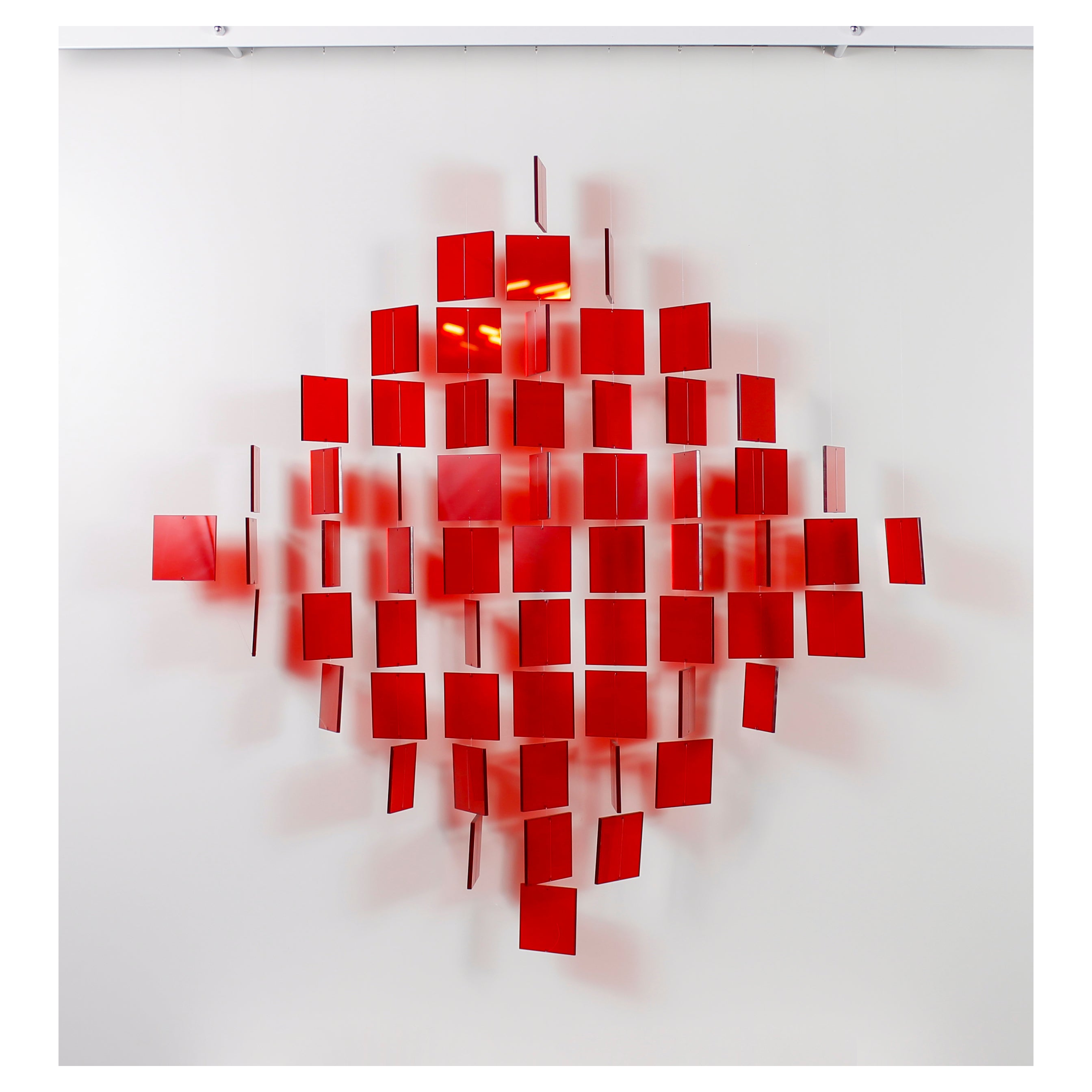 Julio Le Parc « Mobile Losange Rouge »