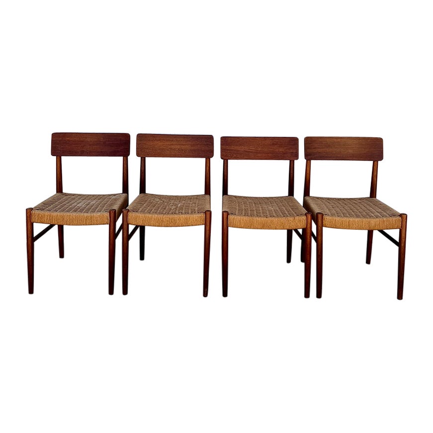 Mid Century Scandinavian Set of 4 Dining Chairs by Niels O Moller w/ Rope Seats