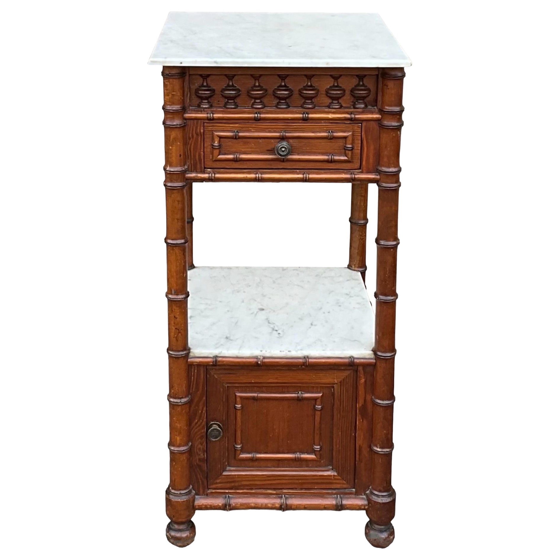 19. Jahrhundert. French Pine Faux Bamboo Marble Top Stand / Pedestal / Beistelltisch im Angebot