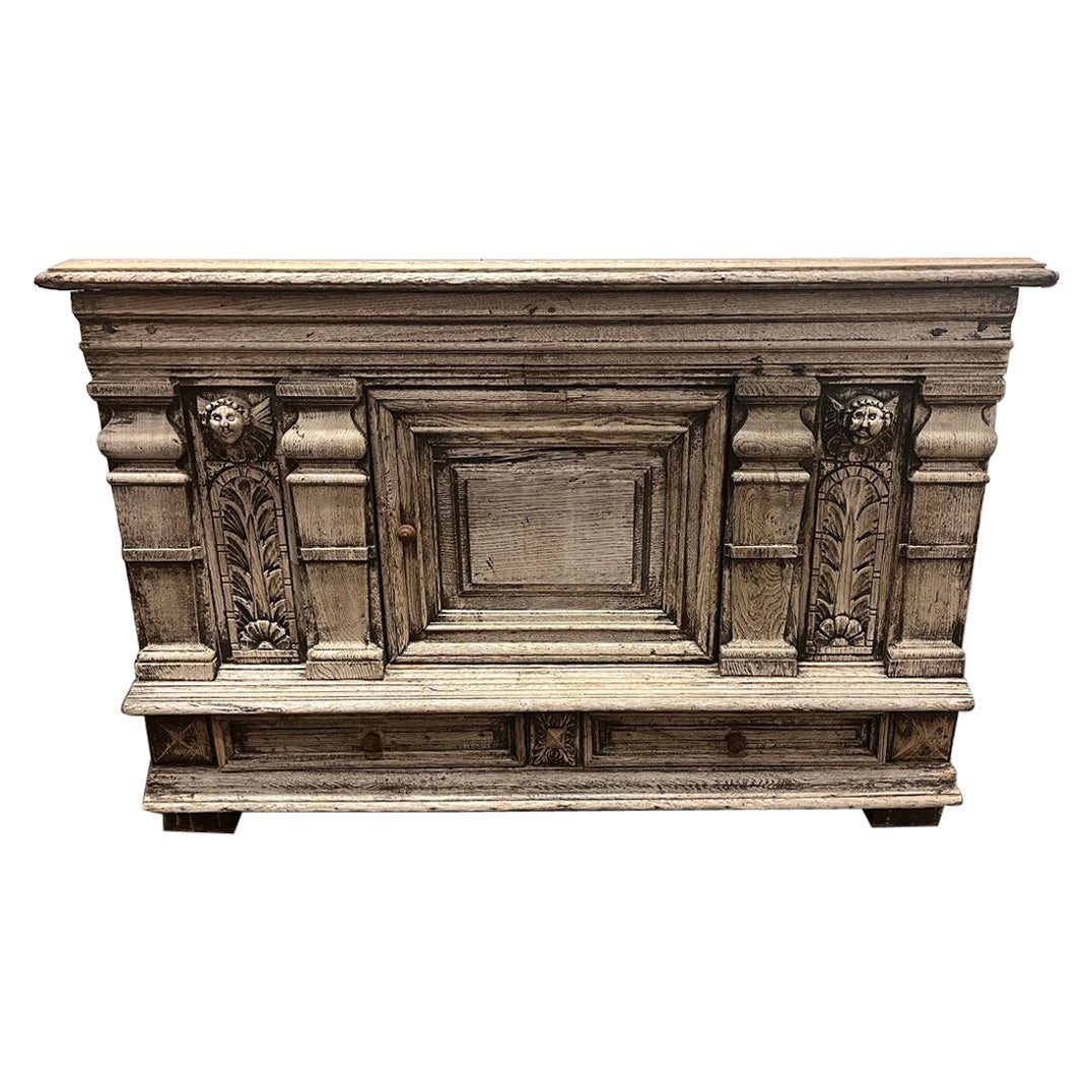 Credenza francese in rovere sbiancato del XIX secolo