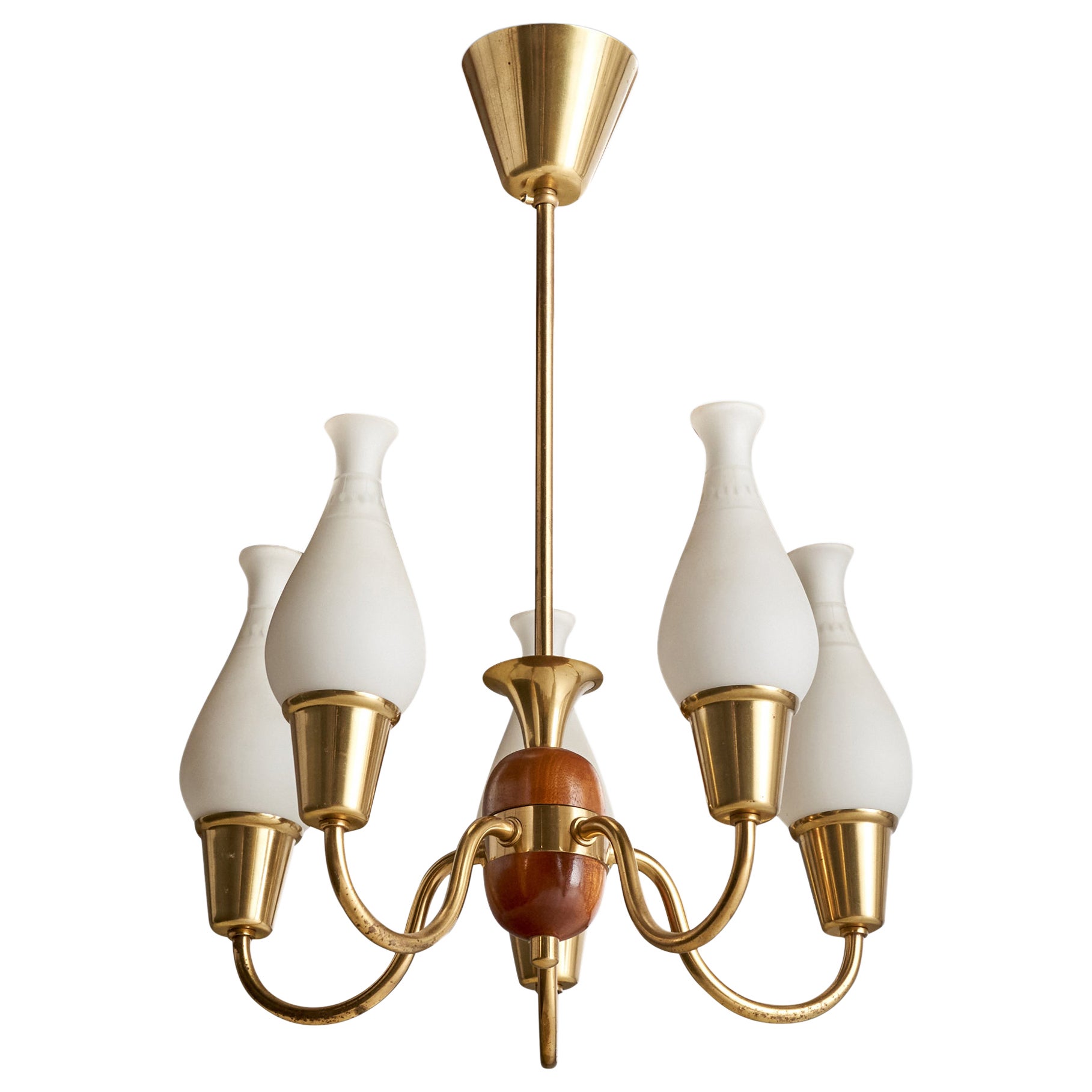 Schwedischer Designer, Kronleuchter, Messing, Holz, Glas, Schweden, 1940er Jahre im Angebot