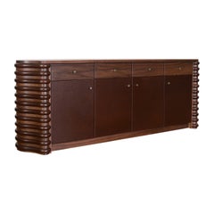 Crédence et enfilade Roslin enveloppés de cuir par Crump and Kwash