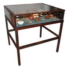 Custom-made Chinese hongmu (rosewood) table vitrine