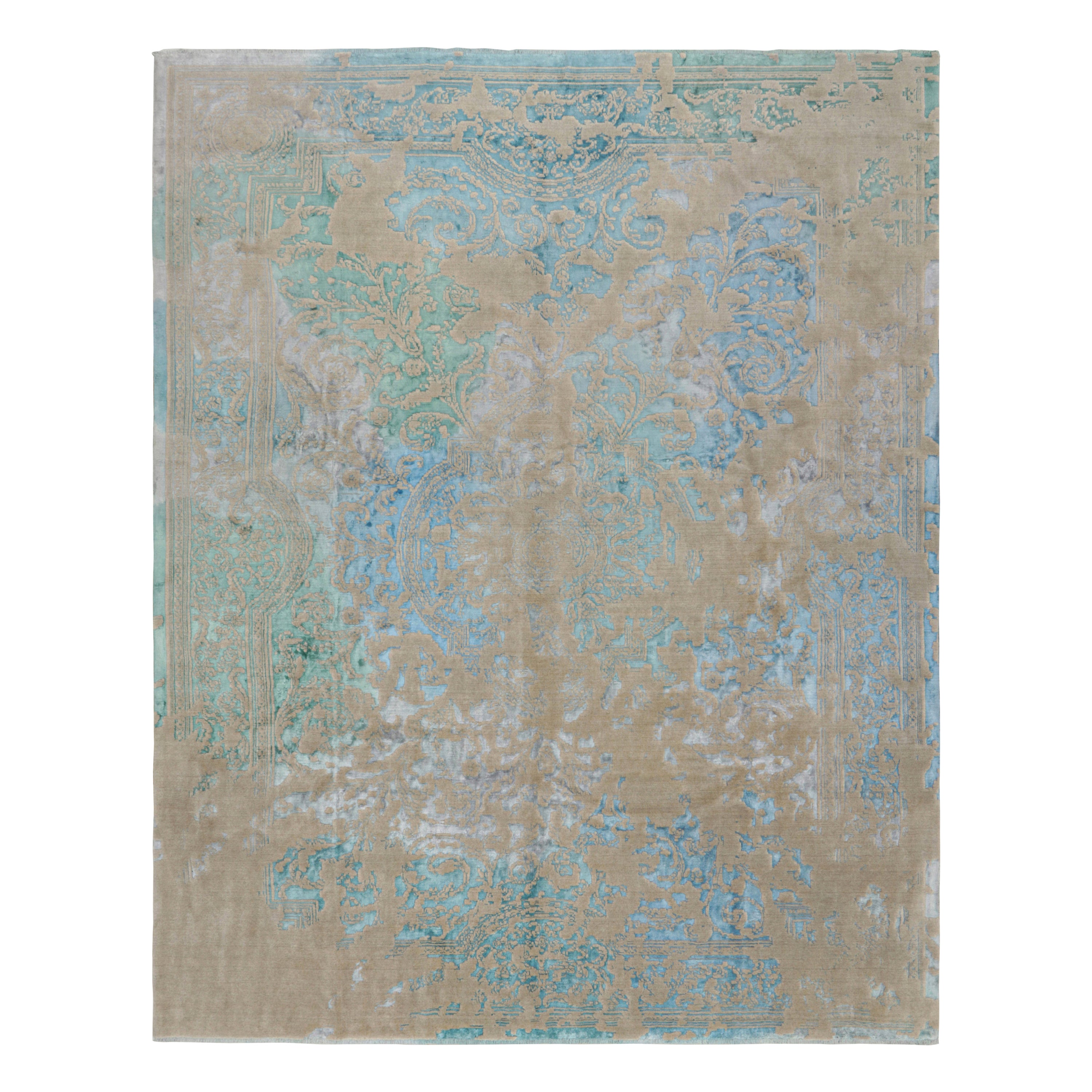 Rug & Kilim's Modern Classics Rug in Beige-Brown & Blue with Floral Patterns (tapis Modernes classiques en beige, marron et bleu avec motifs floraux)