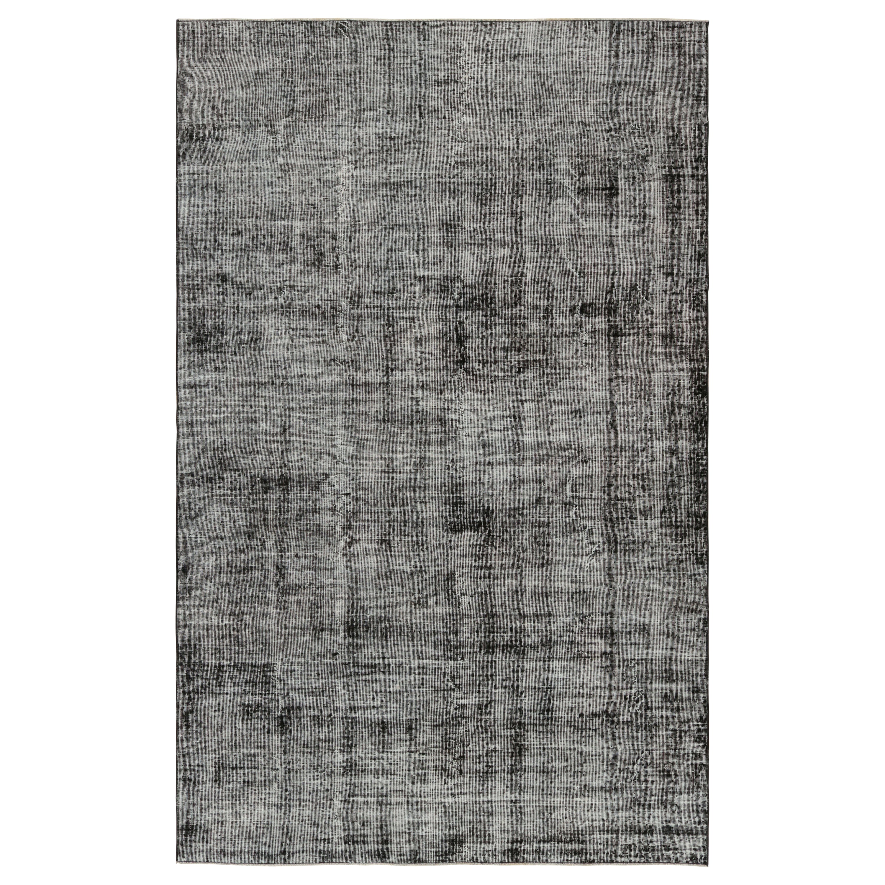 Tapis turc vintage à motifs noirs et blancs, de Rug & Kilim