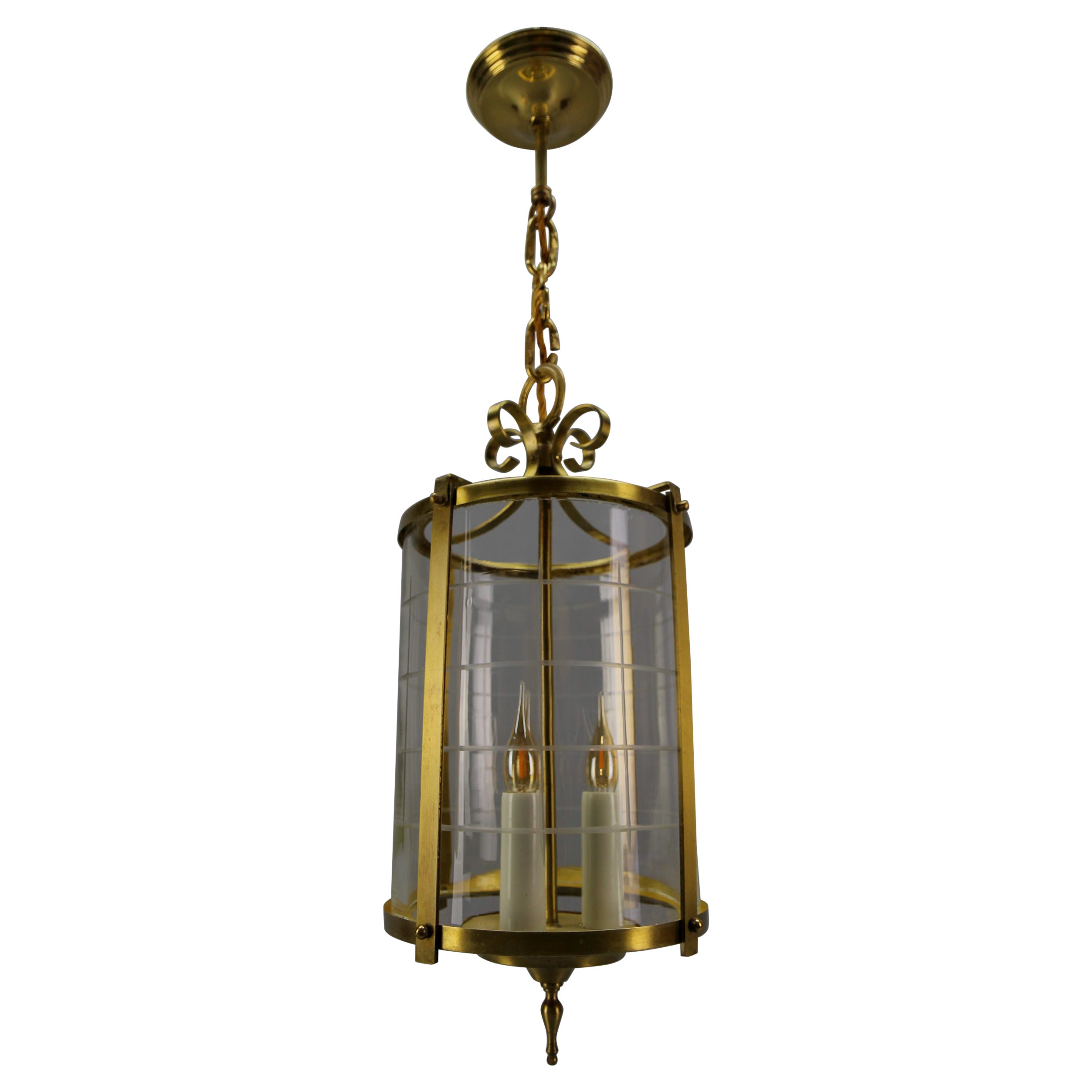 Lanterne suspendue ronde de style néoclassique français en laiton et verre transparent, années 1920