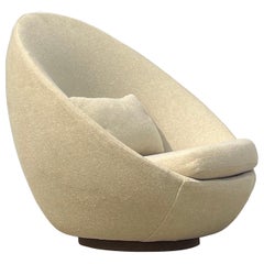 Milo Baughman for Thayer Coggin Swivel Egg Lounge