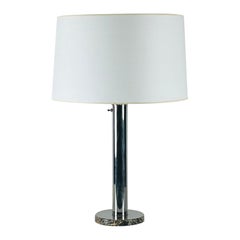 Gran lámpara de sobremesa o escritorio de cromo y mármol estilo Bauhaus o Art Déco