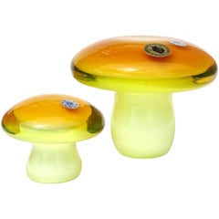Sculptures de tabouret champignon uranium orange UV jaune d'art italien de Murano